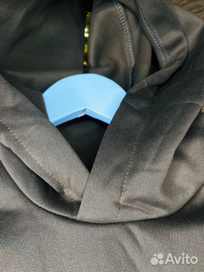 Спортивный костюм новый