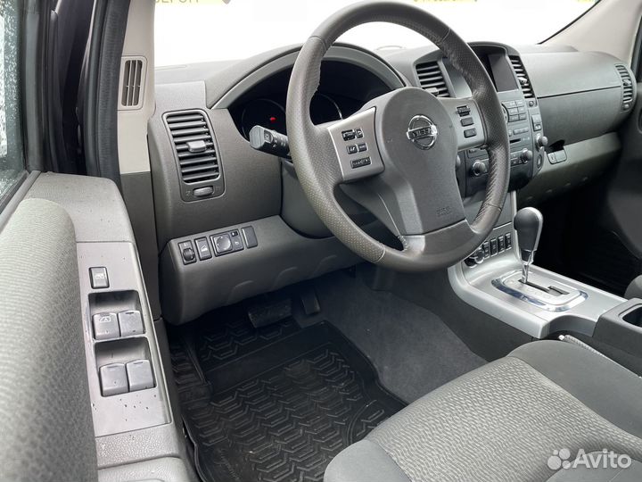 Nissan Pathfinder 2.5 AT, 2012, 207 044 км