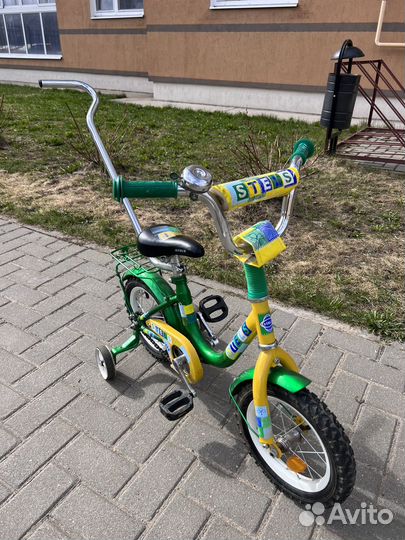 Детский велосипед с ручкой