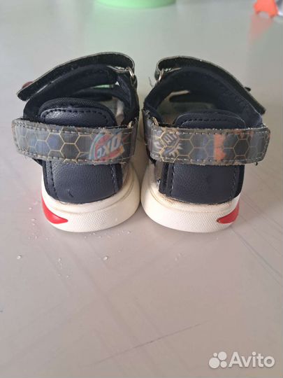 Сандали детские