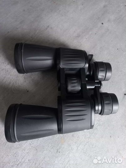 Бинокль levenhuk atom 10-30x50