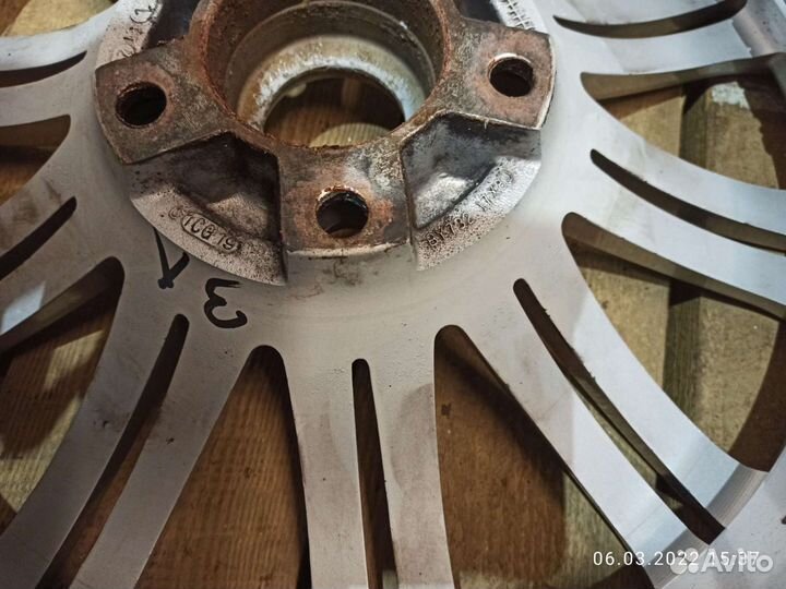 Диски Replica B84 8/R17 5/120 et20 d72.6 sf D75