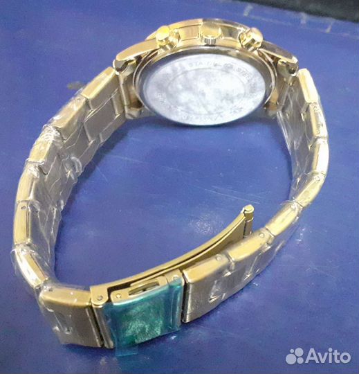 Часы наручные женские кварцевые