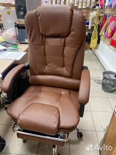 Офисное кресло (геймерское). Кресло для директора