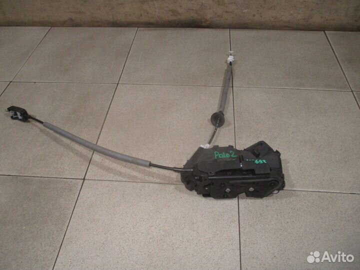 Замок двери задней левой VW Polo 2020