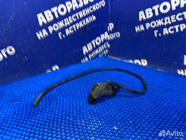 Моторчик омывателя лобового стекла Nissan Qashqai