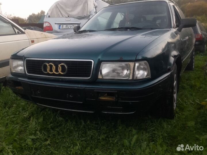 Бампер передний Audi 80b4