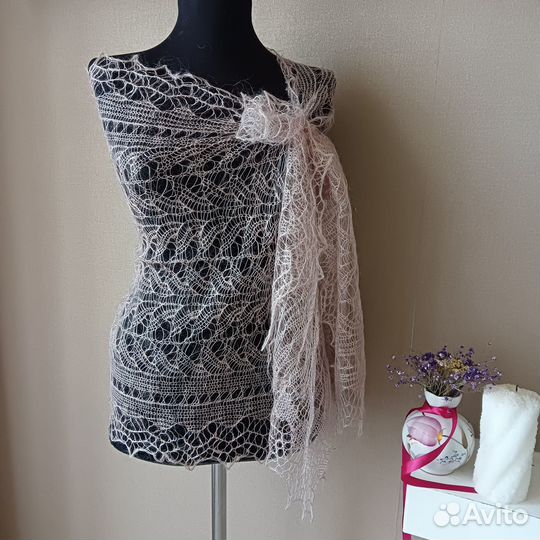 Пуховые изделия. Палантин. Новый