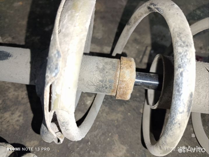 Стойка передняя cefiro a32