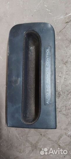 Пластик салона Nissan Serena c23