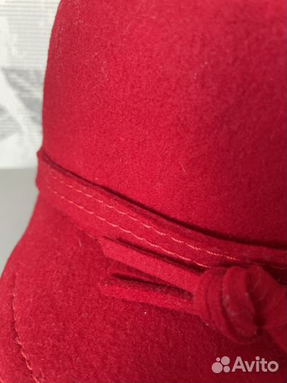 Шляпа красная жокейка фетровая