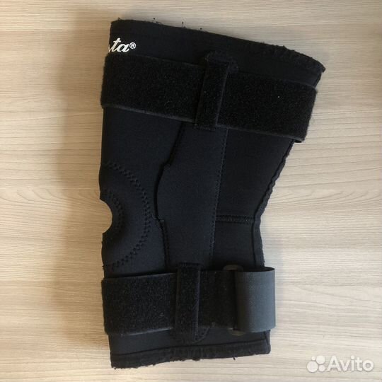 Ортез на колено