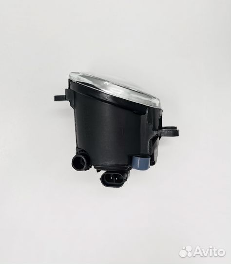 Туманка Toyota 4 уха Valeo Левая