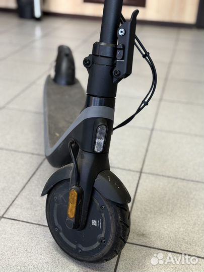 Продам электросамокат