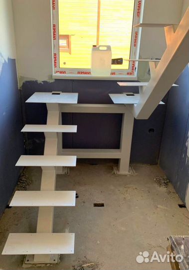 Лестницы г-образные