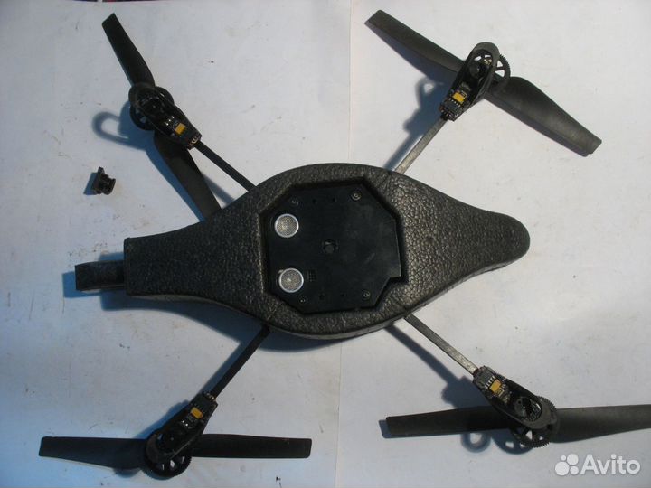 Квадрокоптер Parrot Ar.Drone 1