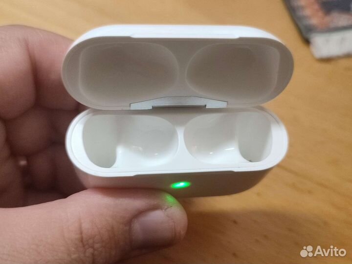 Беспроводные наушники Apple Airpods Pro