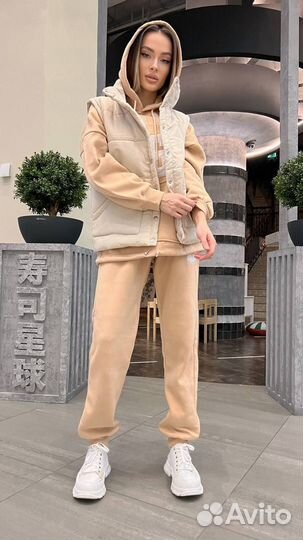 Женский костюм тройка с жилеткой Celine