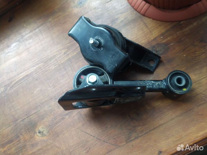 Опора двигателя