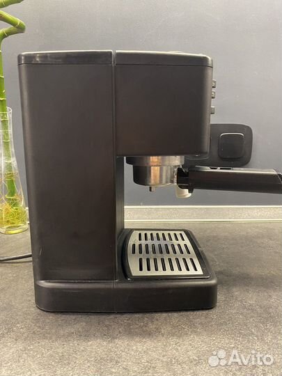 Кофемашина delonghi рожковая кофеварка черная