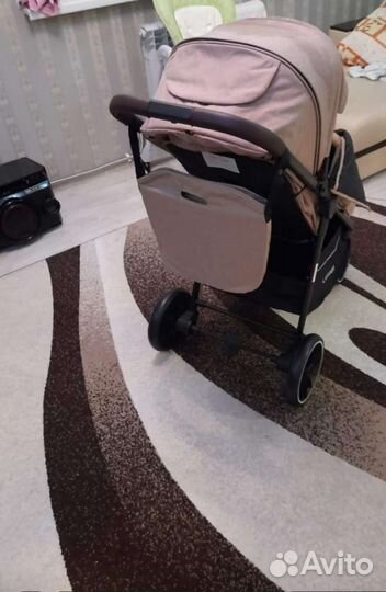 Коляска прогулочная