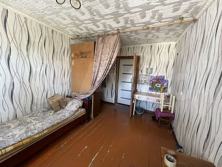 Комната 14 м² в 1-к., 4/5 эт.