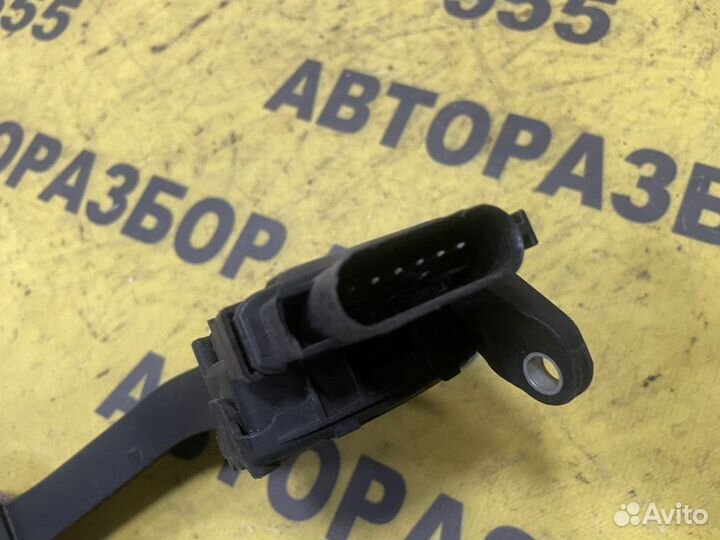 Педаль газа Ford Fiesta