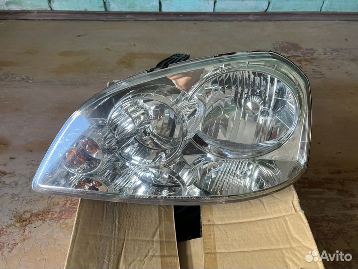 Фара передняя левая GM 96425285