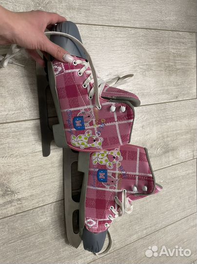 Продам коньки на девочку