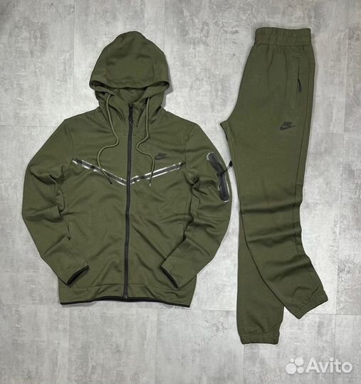 Спортивный костюм Nike Tech Fleece