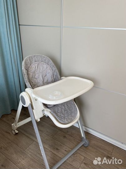 Стульчик для кормления happy baby забронировано