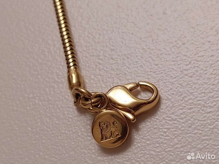 Украшение на шею