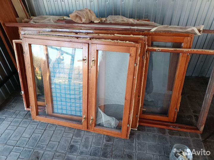 Оконные рамы деревянные с остеклением