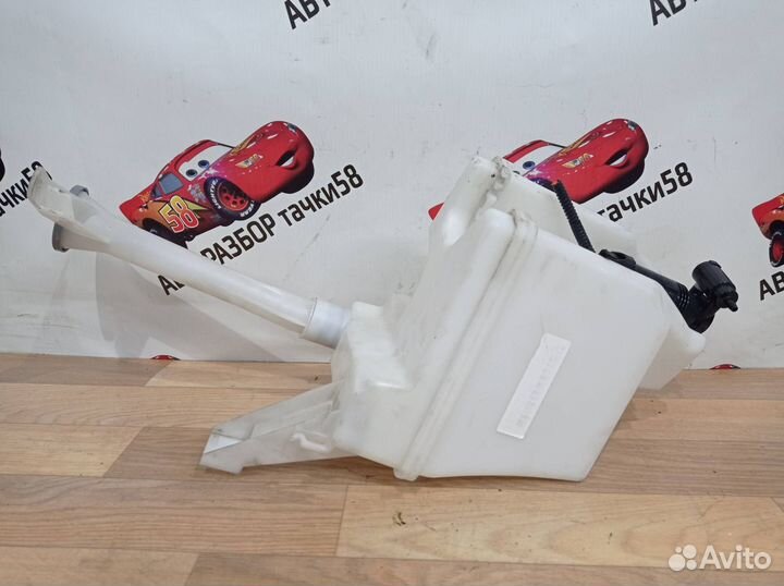 Бачок омывателя Nissan Juke YF15 F15 2011