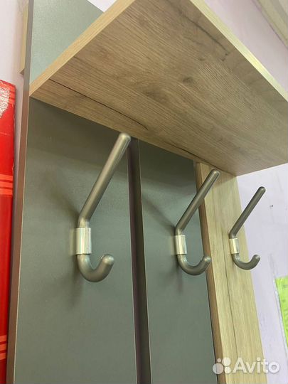 Вешалка 