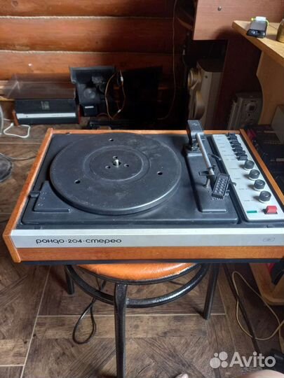 Проигрыватель винила СССР