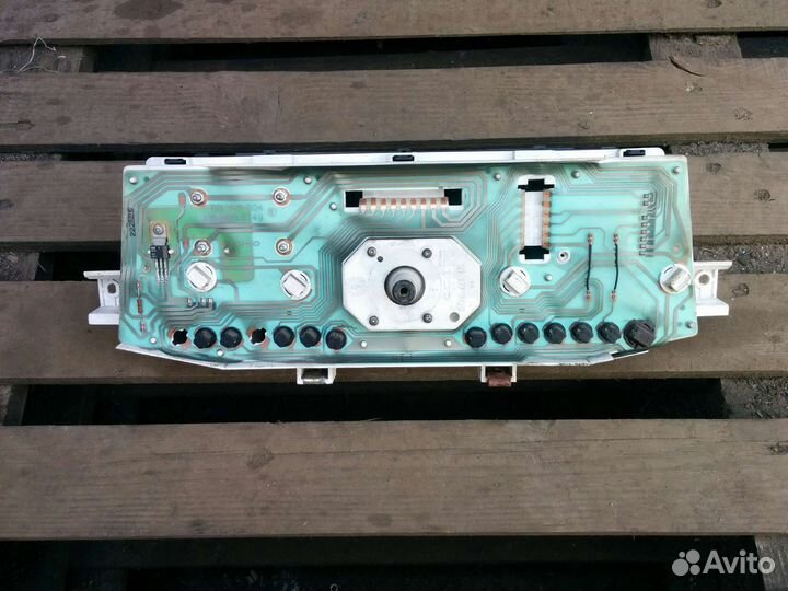 Опель Фронтера Щиток приборов