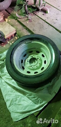 Bridgestone B500Si 215/60 R16