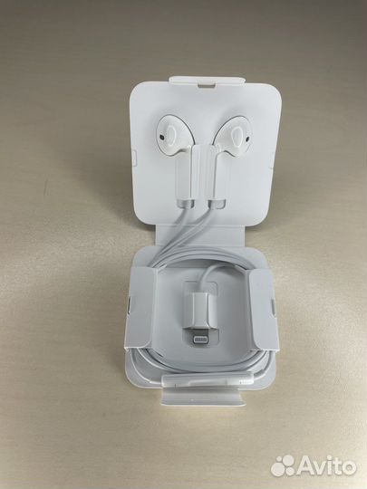 Новые наушники apple earpods lightning оригинал