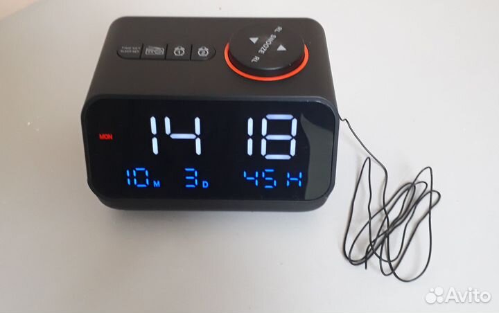 Часы будильник радио FM