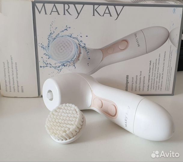 Щетка для ухода и очищения лица Mary Kay
