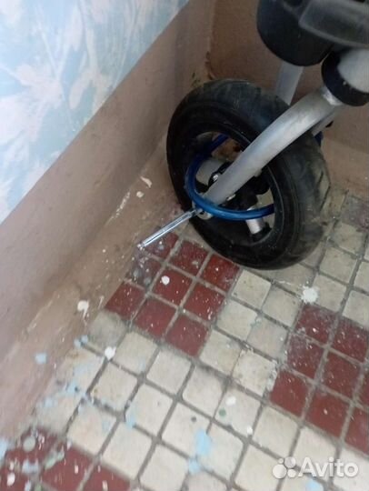 Детский трехколесный велосипед бу