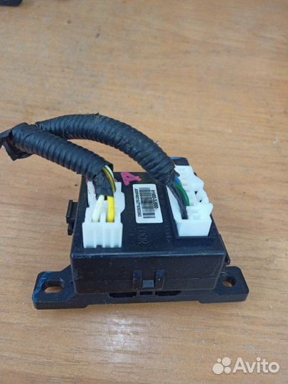 Блок электронный Kia Mohave 1 D6EB 2008-2019