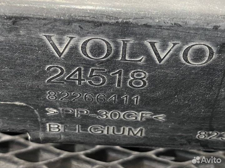 Накладка бампера Volvo FH4 82266411