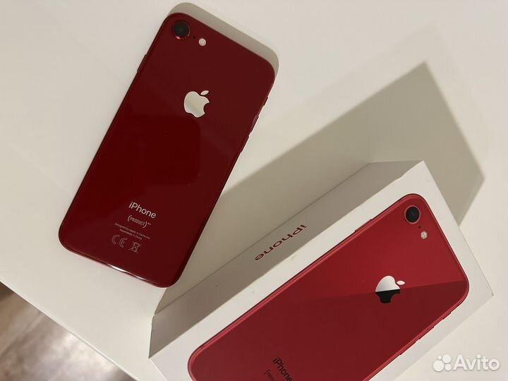 Телефон iPhone 8 64 gb