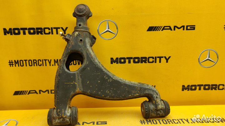 Рычаг передний левый Mercedes-Benz W124 M119.974
