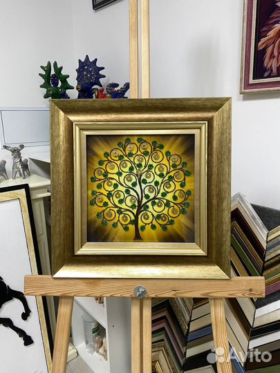 Картины вышитые бисером и декоративными элементами