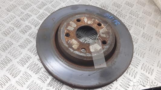 Диск тормозной передний jeep grand cherokee WK (93