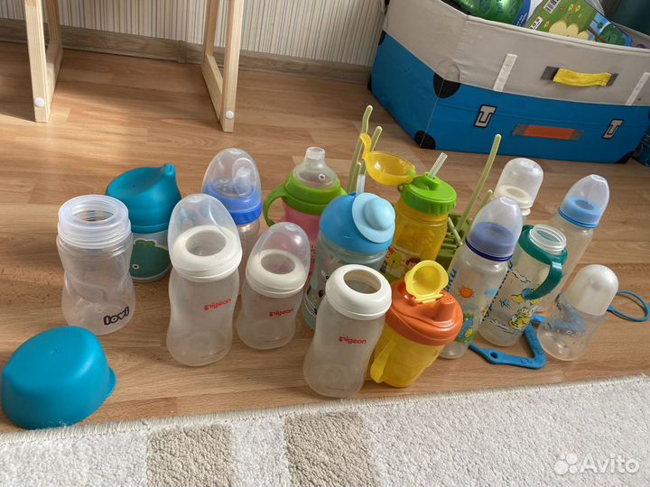 Бутылочки и подставка