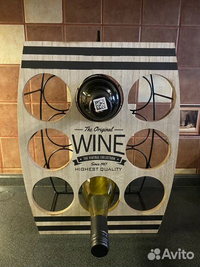 Подставка под винные бутылки. Бутылочница